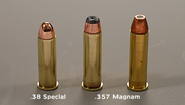 .38スペシャル　.357マグナム弾の比較