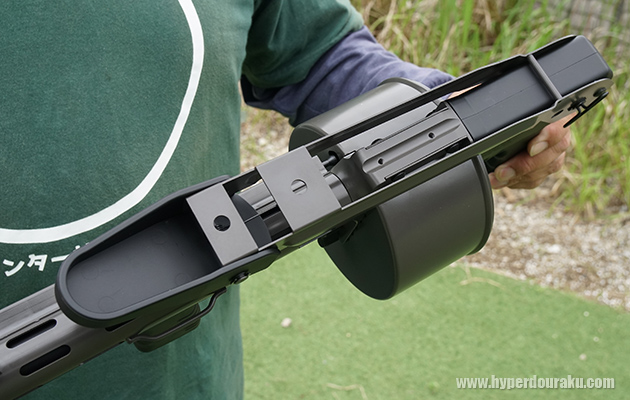 レシーバー上部に折りたたむ