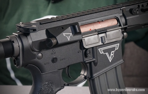 レシーバー右面