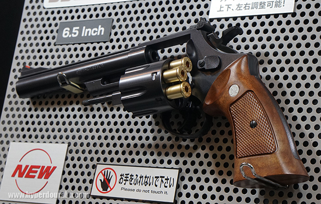 ダーティーハリーごっこ