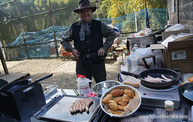 揚げパンやソーセージ