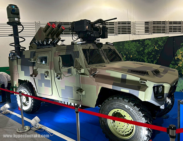 電動無人自立偵察攻撃戦術車両