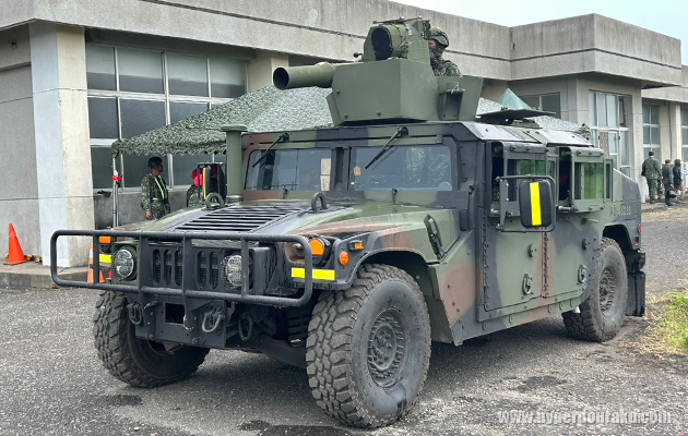 M1167 TOWミサイルランチャー搭載型ハンヴィー